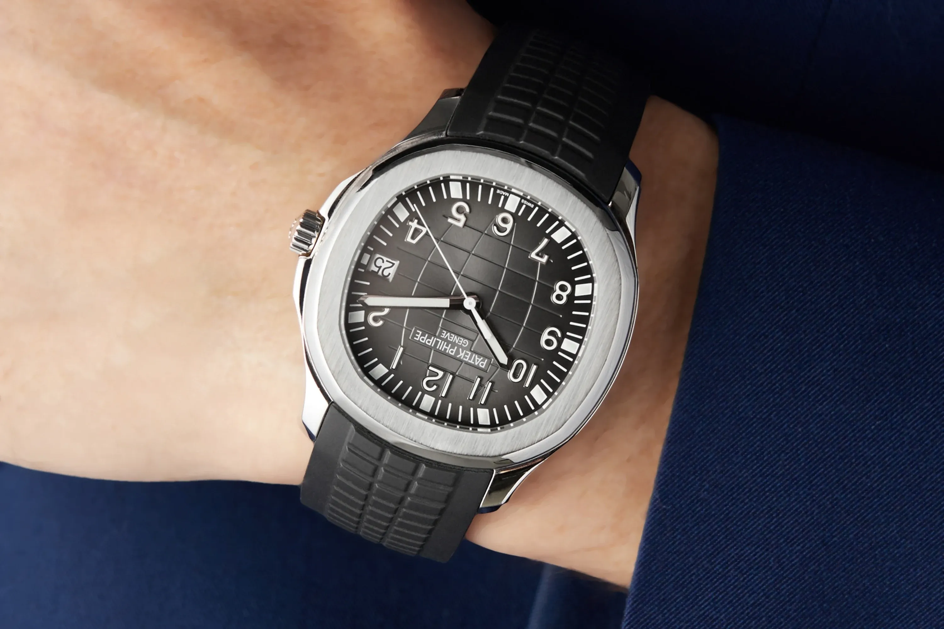 Reference-Check--Patek-Philippe-Aquanaut-ref.-5167-wrist-shot1.webp